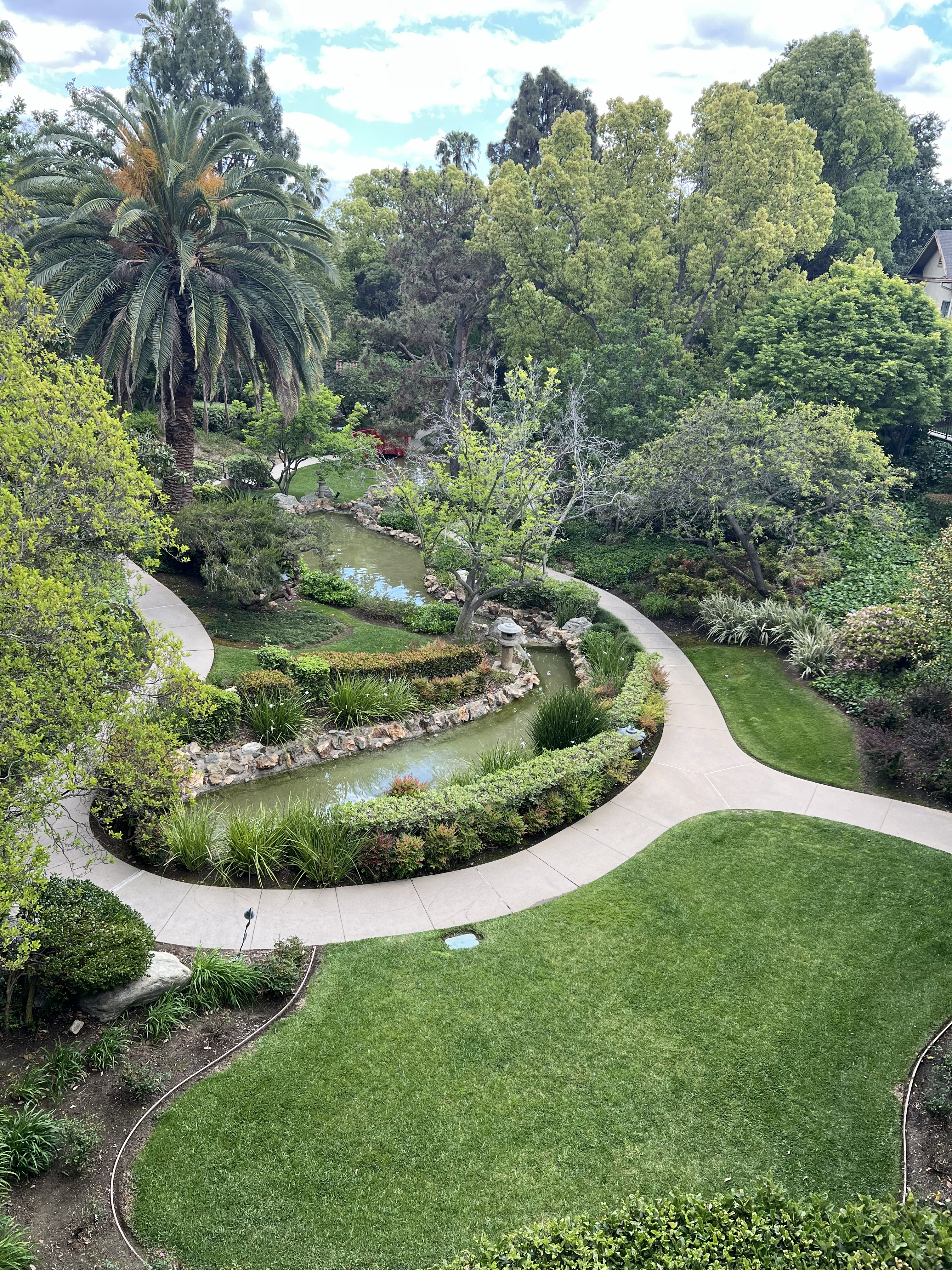 Scenic venue walkway